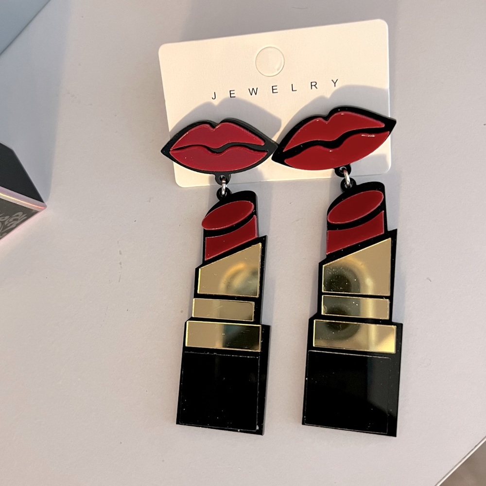 Lipstick mirrored earrings